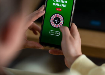 Breaking Down the Odds: Understanding Probability in Online Casino Games