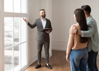 Top Tips for Enhancing Client Experiences During Property Tours