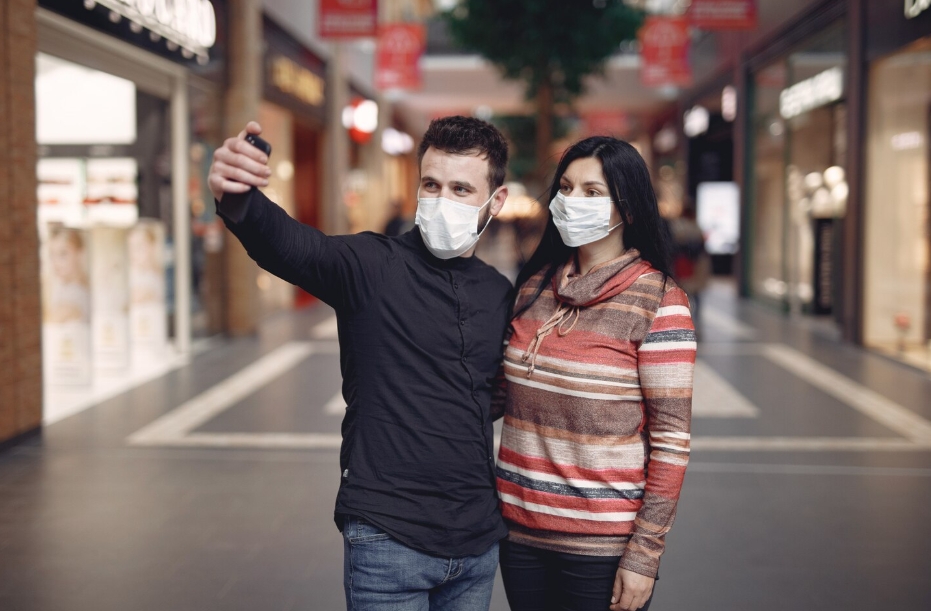 মুখোশধারী মানুষ নিয়ে উক্তি