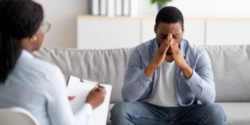 gaslighting meaning in bengali